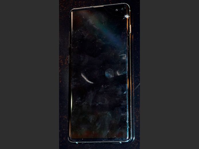 SAMSUNG S10 [Untested, Damaged, no charger]