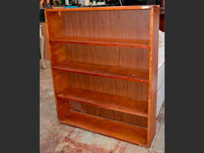 MERANTI 4-TIER BOOKSHELF, 91 x 20 x 109cm [Needs a little love]
