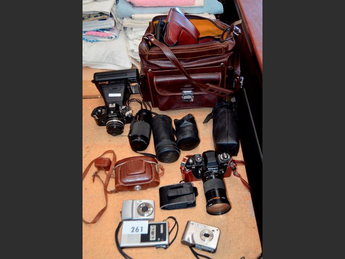 COLLECTION VINTAGE CAMERAS, LENSES, etc