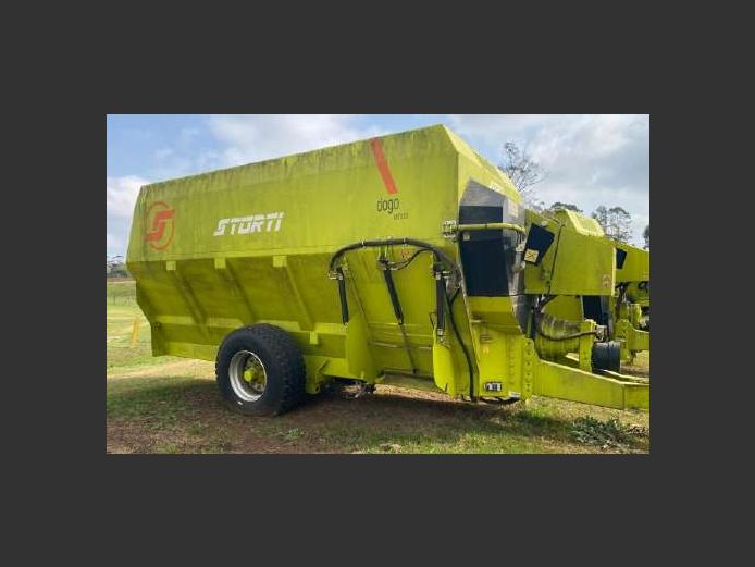 STORTI DOGO 22