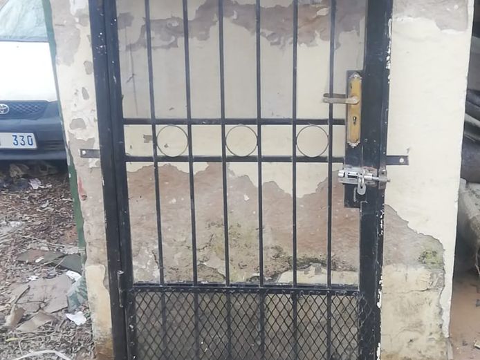 Buttler Door