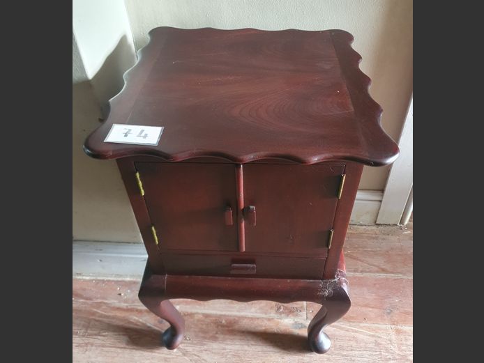 STINKWOOD FLIPTOP, 2-DOOR, SINGLE DRAWER SEWING CABINET, 46 x 46 x 69cm
