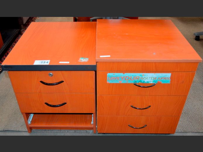 LOT: 2 x CHERRY FOIL OFFICE PEDESTALS, 50 x 48 x 58cm & 53 x 44 x 54cm [Drawer to 1 needed]