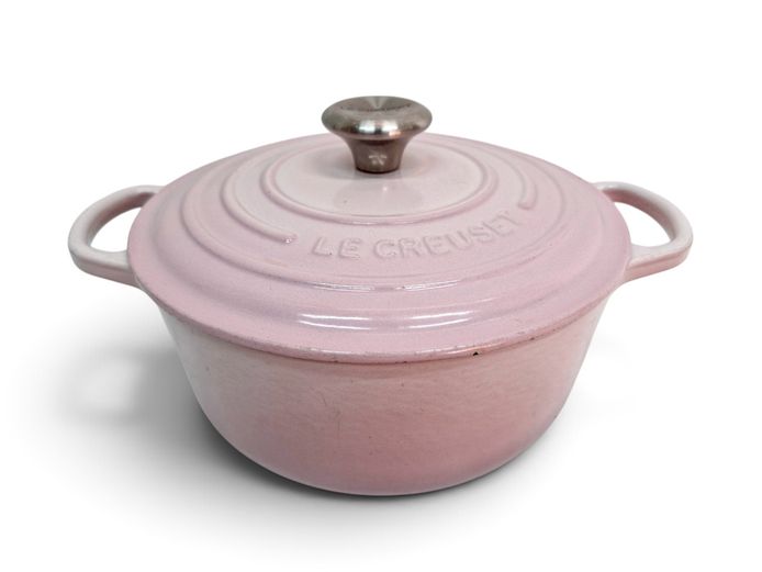 Le Creuset French Enamelled Cast Iron Dutch Oven No. 20 Pastel Chiffon Pink (2.4L)
