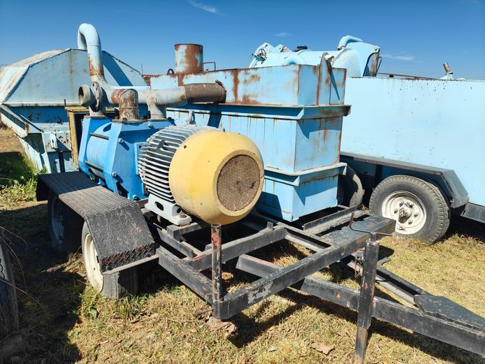 ELECTRICAL VACUUM UNIT (90kW MOTOR) - DOUBLE AXLE TRAILER