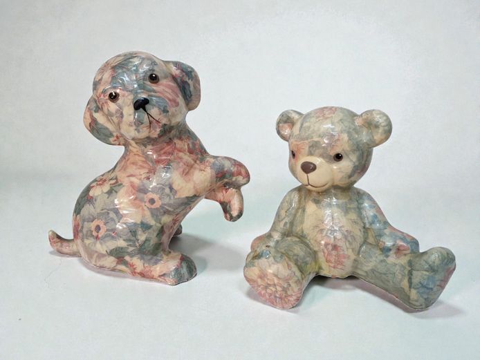 Global Studios Cornwall Floral Glazed Ceramic Figurine Set