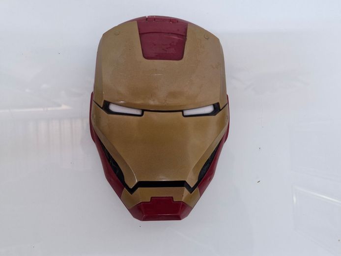 Marvel Iron Man Ultimate Edition 2-Disc DVD Collectable Mask Packaging Case