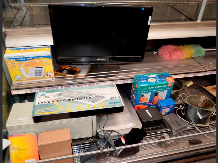 SAMSUNG MONITOR, KEYBOARD, SCANNER, CABLE ZIPPER, etc [Untested]