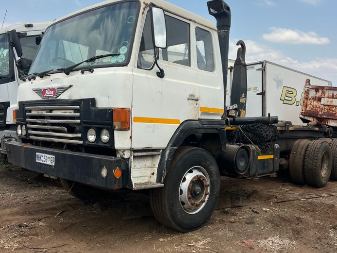 Toyota Hino Profia Hook Lift Bin Loader (No Papers)