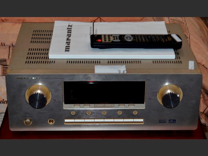 MARANTZ AMPLIFIER WITH REMOTE [Switches on, untested further]
