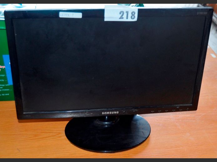 SAMSUNG 19" MONITOR [Untested, no power supply]