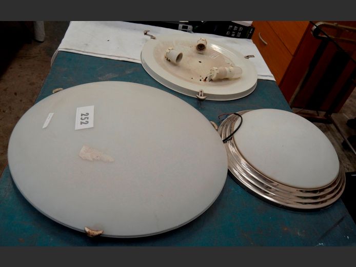 LOT OF 3: CEILING LIGHTS