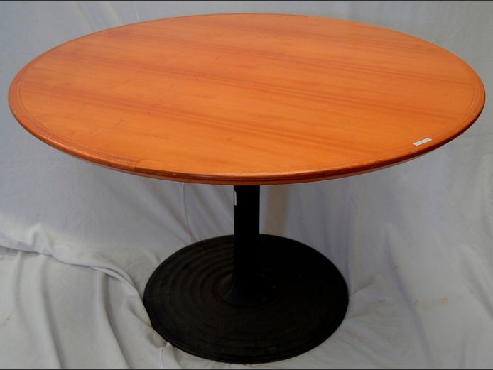 CHERRY FINISH CIRCULAR TABLE ON PEDESTAL BASE, 120cm Diameter x 72cm High