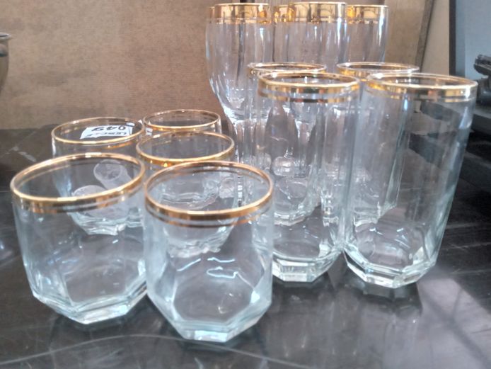 Drinking glasses