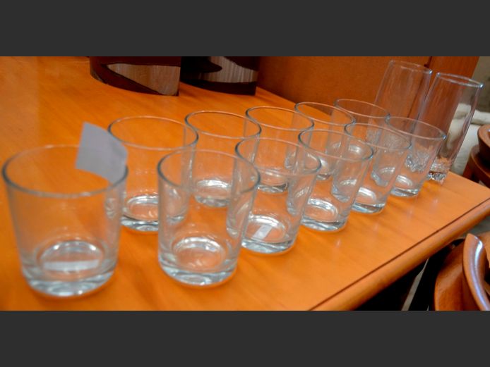 ASSORTED DRINKING GLASSES