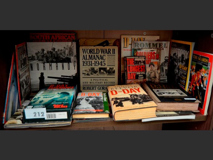 BOOKS: WORLD WAR II, D-DAY EXPERIENCE, S.A. WAR MACHINES, etc