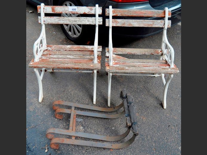 LOT: 2 x CAST ALUMINIUM GARDEN CHAIRS [1 slat broken] & 2 x TABLE LEGS, 57 x 40cm [No top]