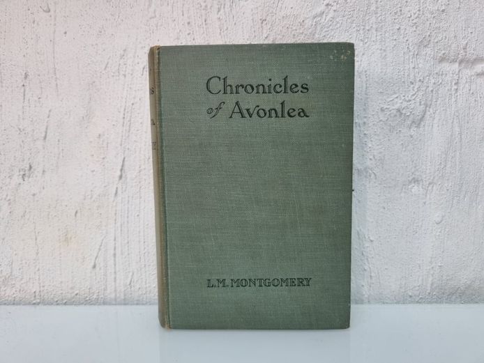 Chronicles of Avonlea by L.M. Montgomery
