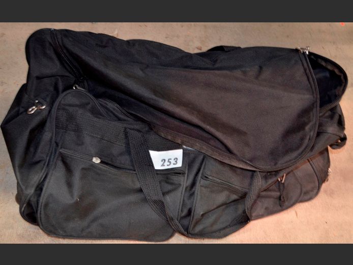 BLACK TOGBAG, VINTAGE CASH BOX, etc