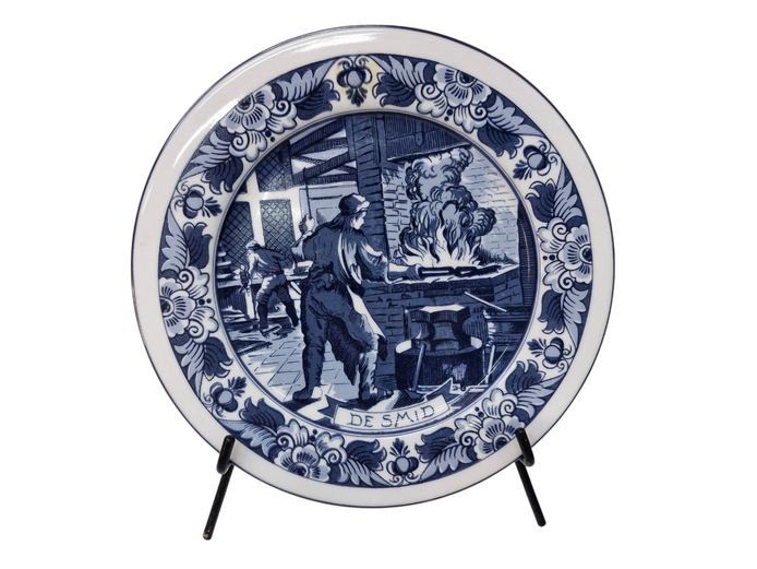 Delft Holland "De Smid" Traditional Tradesmen Wall Plate