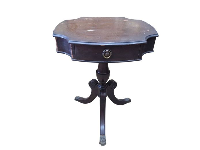 Georgian Drum Table on Splayed Base with Lion Feet