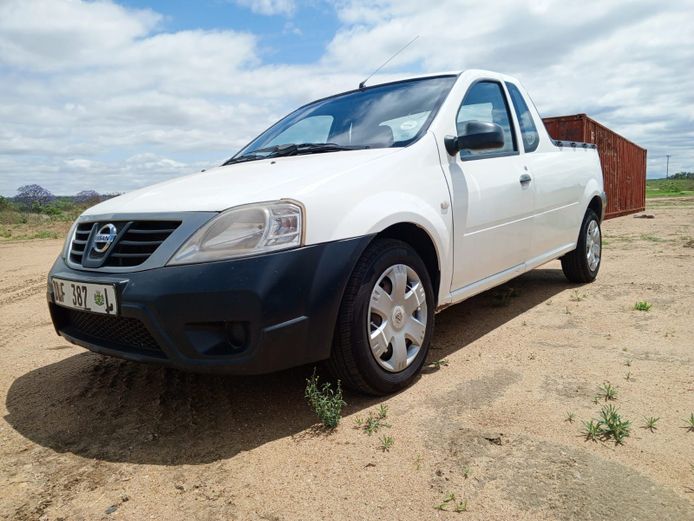 2016 Nissan NP200 1.6L