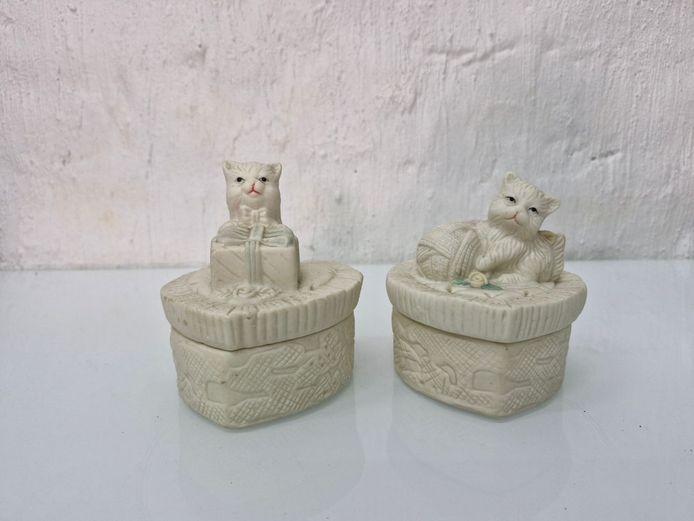 Vintage Heart-Shaped Bisque Porcelain Cat Trinket Boxes - Kitten Lidded Jars