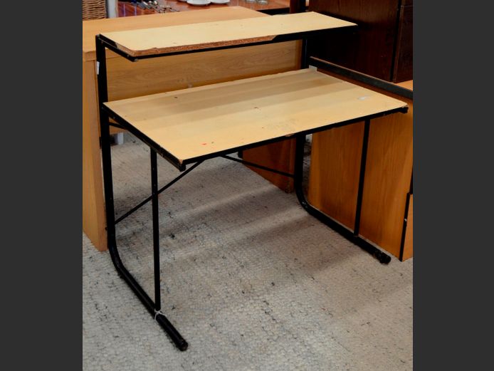 COMPUTER DESK, 94 x 60 x 92cm [Damaged]