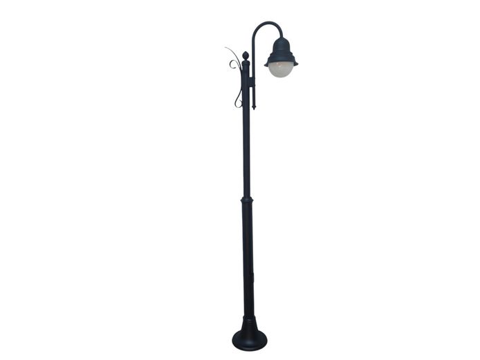 Classic Victorian-Style Metal Garden Lamp Post