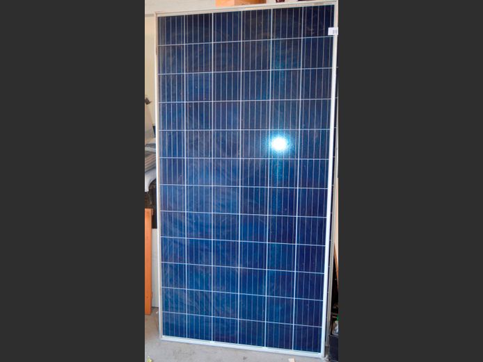 CANADIAN SOLAR 325W SOLAR PANEL, 196 x 99cm  [Untested]
