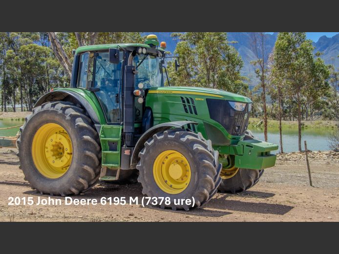 John Deer 6195M