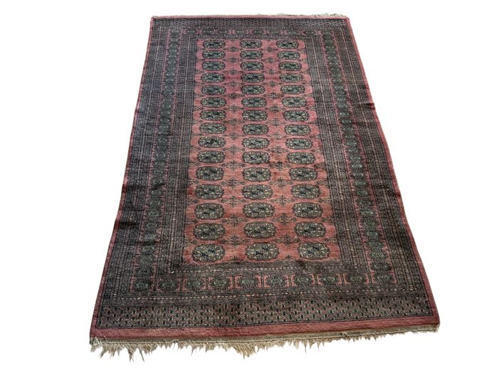Traditional Bokhara-Style Rug (Rich Burgundy Tones)