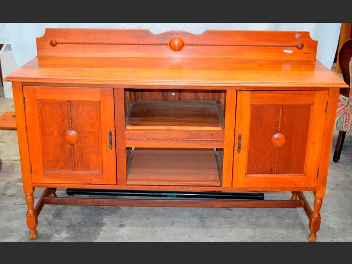 OAK 2-DOOR SIDEBOARD, 152 x 50 x 99cm