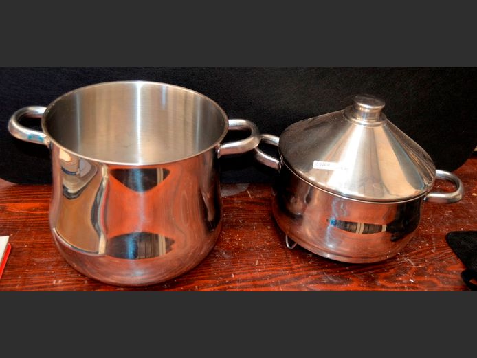 STAINLESS STEEL STEAMER POT WITH LID