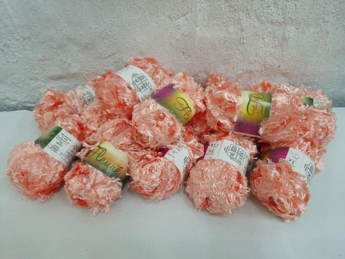 Lot of 10+ Fleure Fluffy Knitting Yarn Balls