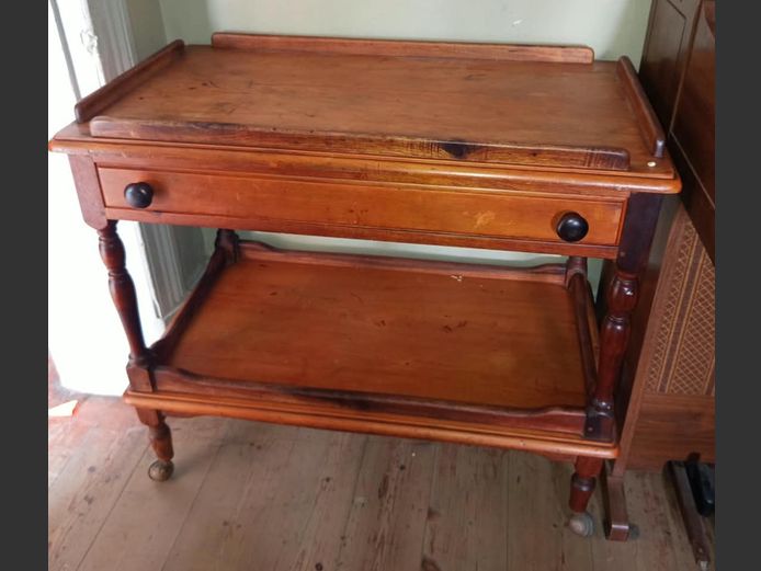 YELLOWWOOD & STINKWOOD SINGLE DRAWER TEA TROLLEY, 88 x 51 x 80cm