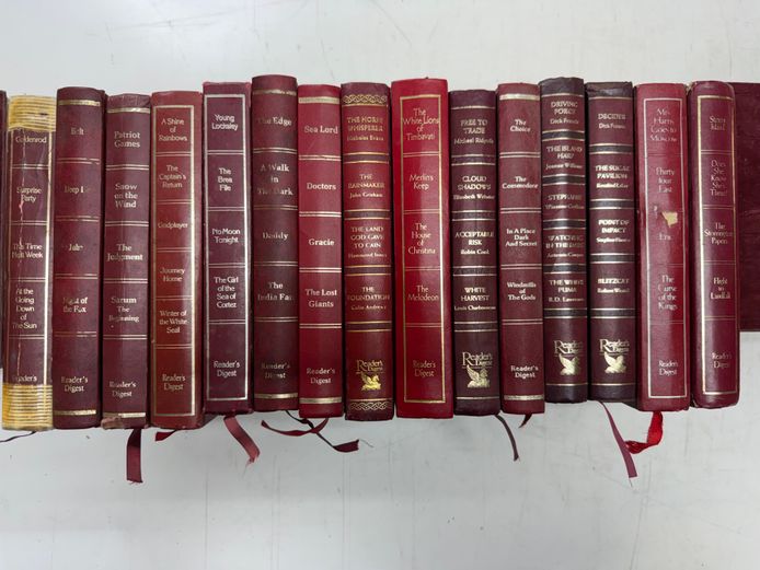 Readers Digest Red Set 4