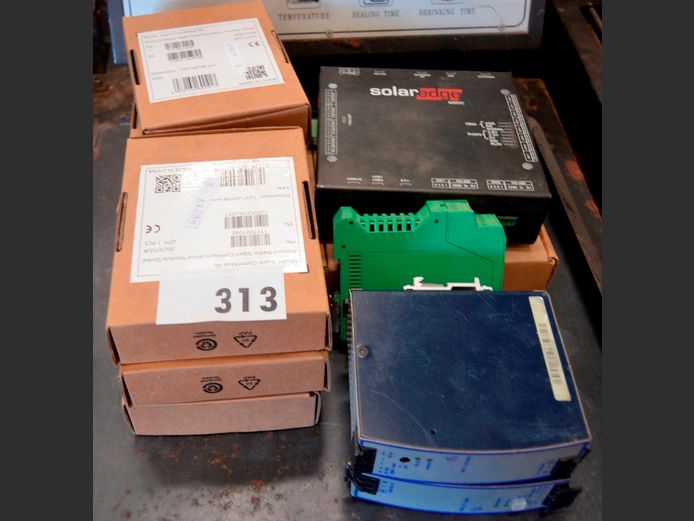 LOT: SOLAR COMMUNICATION LOGGERS & MODULES [Untested]