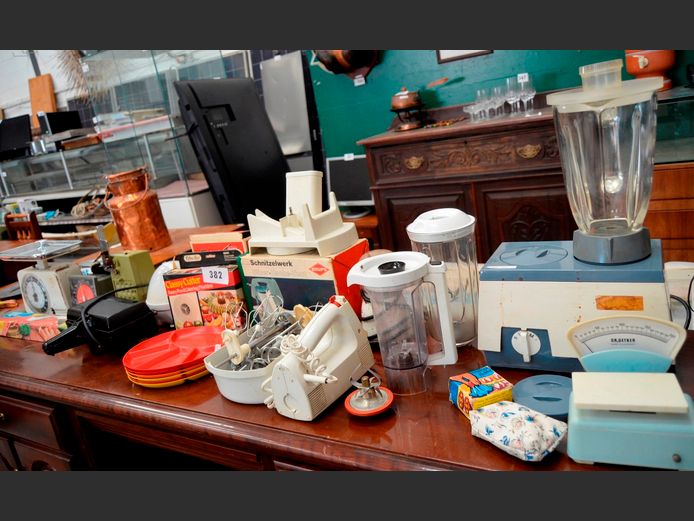 KRUPS SLICER, BLENDER, EGG BOILER, KITCHEN SCALES, etc [Switch on, untested further]