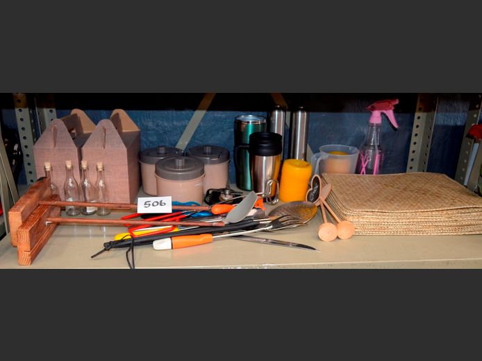 MERRYPAK 60ml SPIRIT BOTTLES, CUTLERY, PLACEMATS, etc