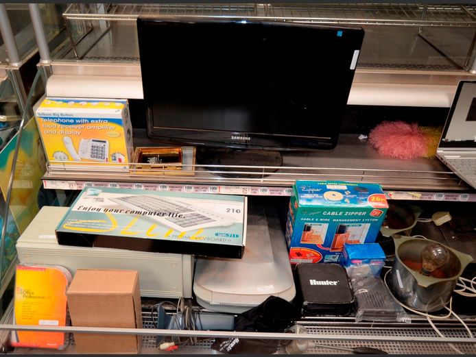 SAMSUNG MONITOR, KEYBOARD, SCANNER, CABLE ZIPPER, etc [Untested]