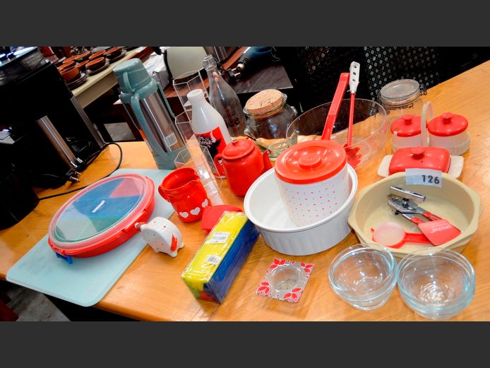 GLASS BOWLS, ENAMEL KETTLE, GLASS CUTTING BOARDS, etc