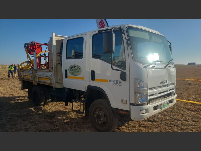 Isuzu 4x4 Fire / JFW811FS / 68 000 km / 2018