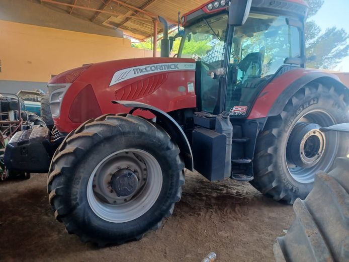McCORMICK TREKKER C7680; 2019; 5 000 URE
