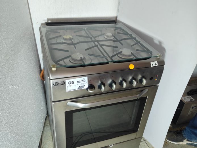 DEFY GAS/ELECTRIC STOVE/OVEN (WORKING)