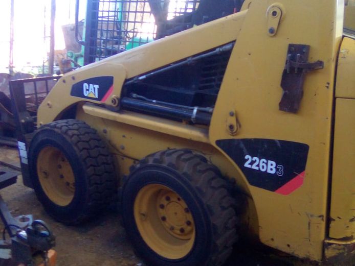 2016 CAT 226B SKID STEER LOADER