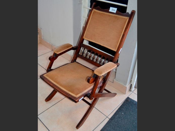VINTAGE MAHOGANY FOLDING CHAIR