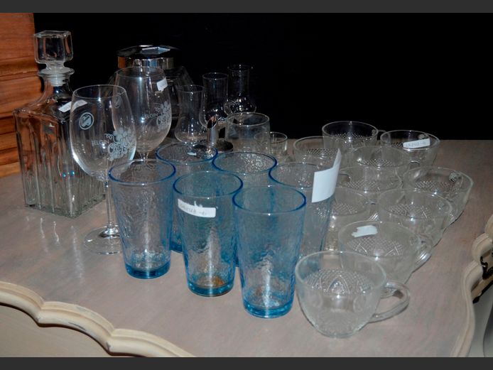 GLASS DECANTER WITH STOPPER, GLASS COOKIE JAR WITH LID & ASSORTED DRINKING GLASSES