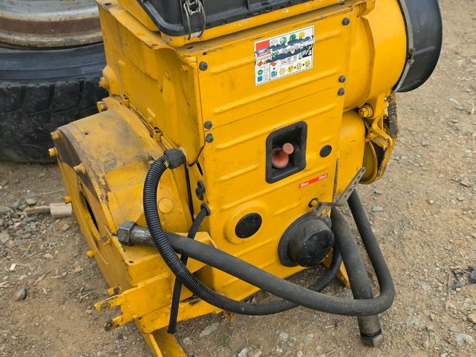 1 X HATZ 2 CYLINDER ENGINE
