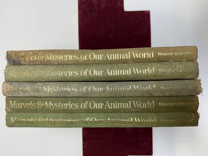 Reader's Digest Marvels & Mysteries of Our Animal World 